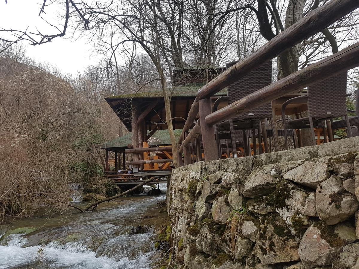 Bed and Breakfast Vodopad Lisine Strmosten Exterior foto
