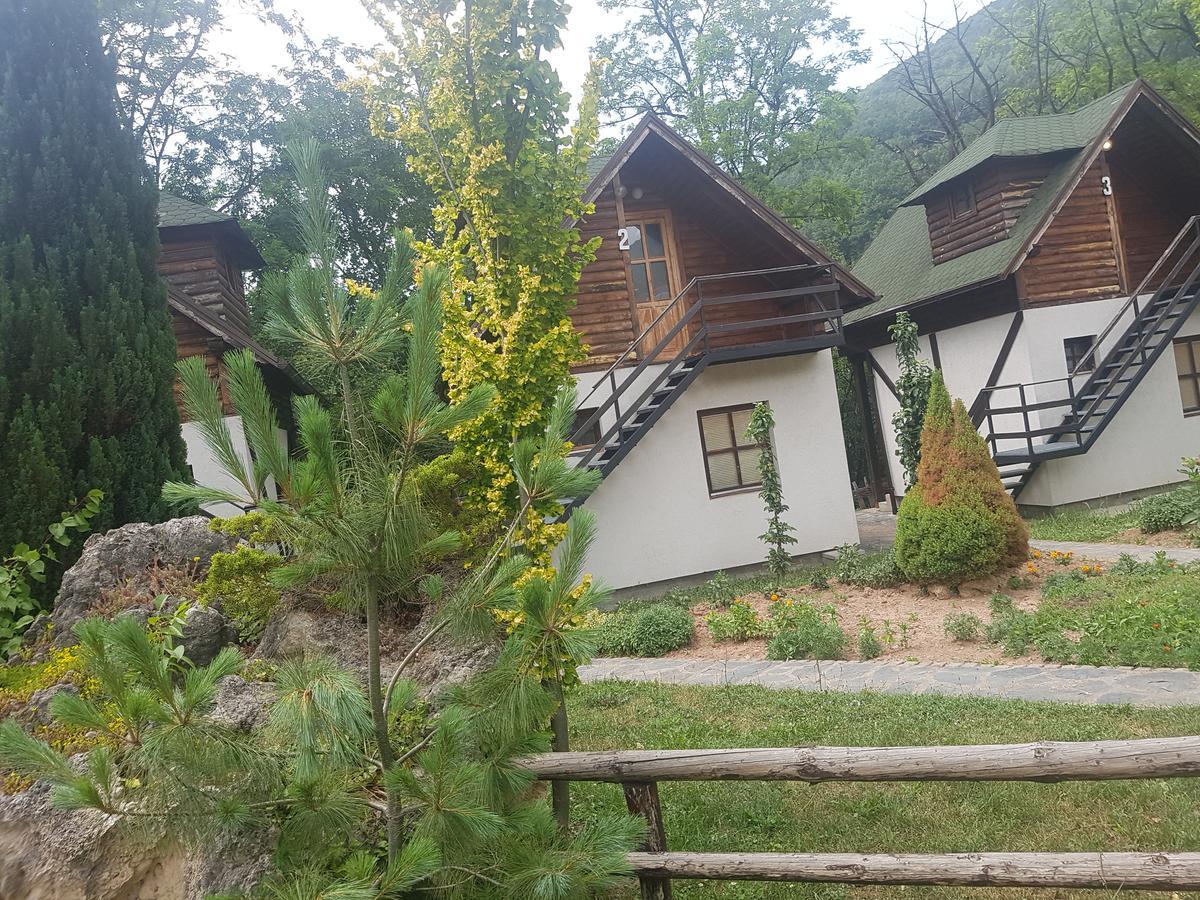 Bed and Breakfast Vodopad Lisine Strmosten Exterior foto