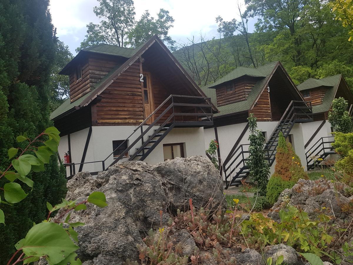 Bed and Breakfast Vodopad Lisine Strmosten Exterior foto