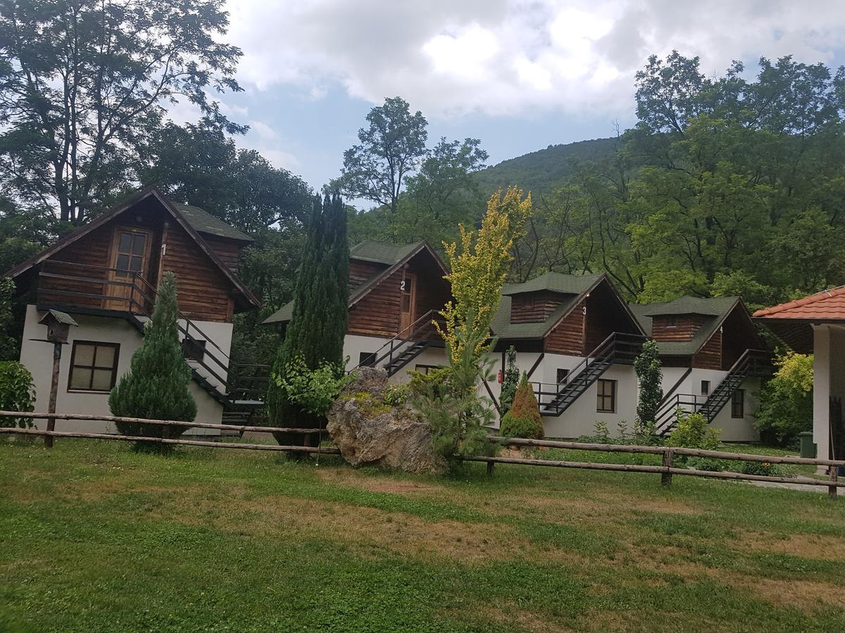 Bed and Breakfast Vodopad Lisine Strmosten Exterior foto