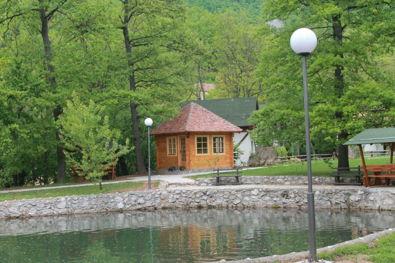 Bed and Breakfast Vodopad Lisine Strmosten Exterior foto